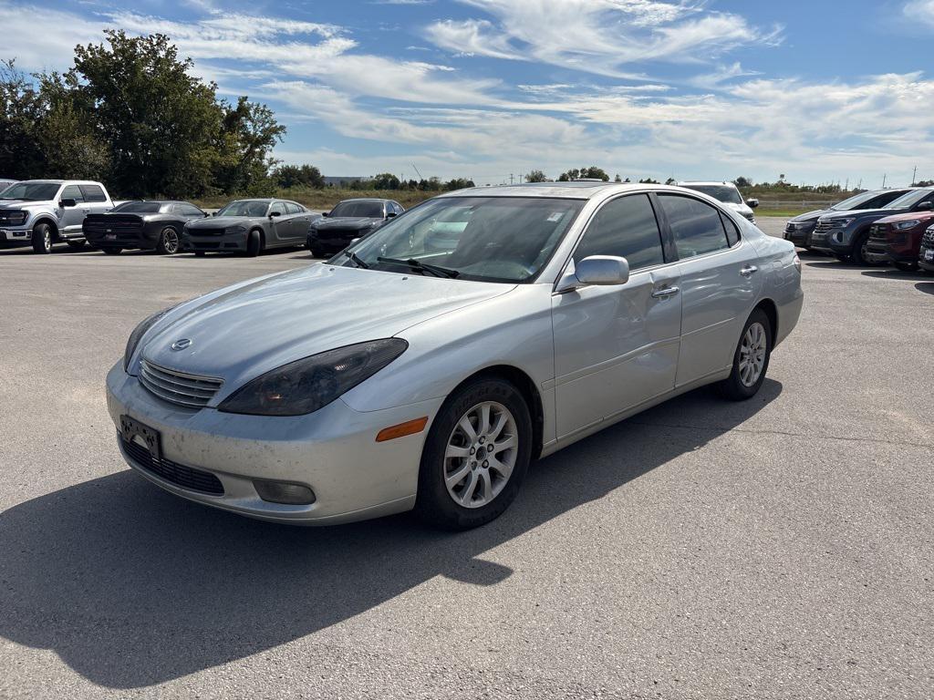 used 2002 Lexus ES 300 car, priced at $4,000
