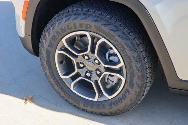 new 2024 Jeep Grand Cherokee 4xe car, priced at $59,378