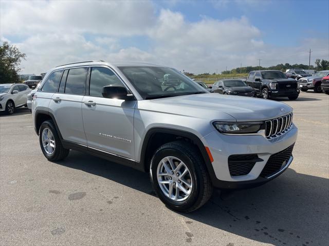 new 2025 Jeep Grand Cherokee car, priced at $37,694