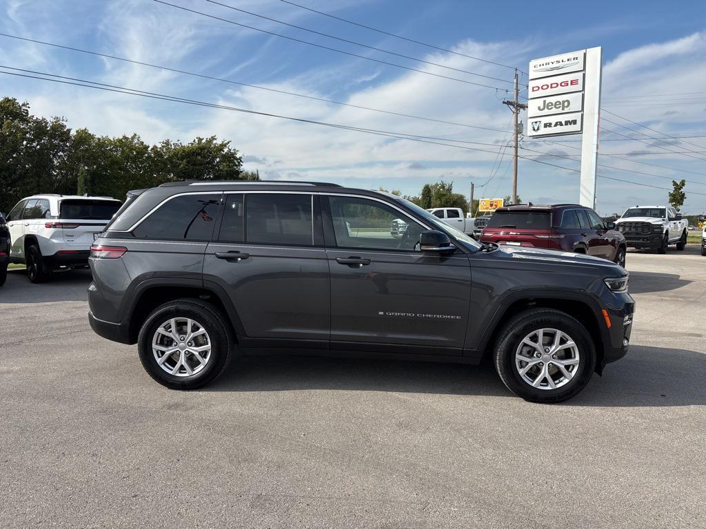 used 2022 Jeep Grand Cherokee car, priced at $28,888