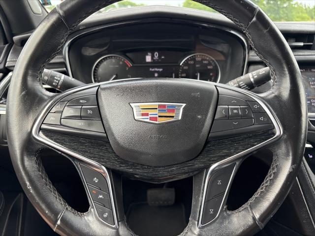 used 2023 Cadillac XT5 car, priced at $26,500