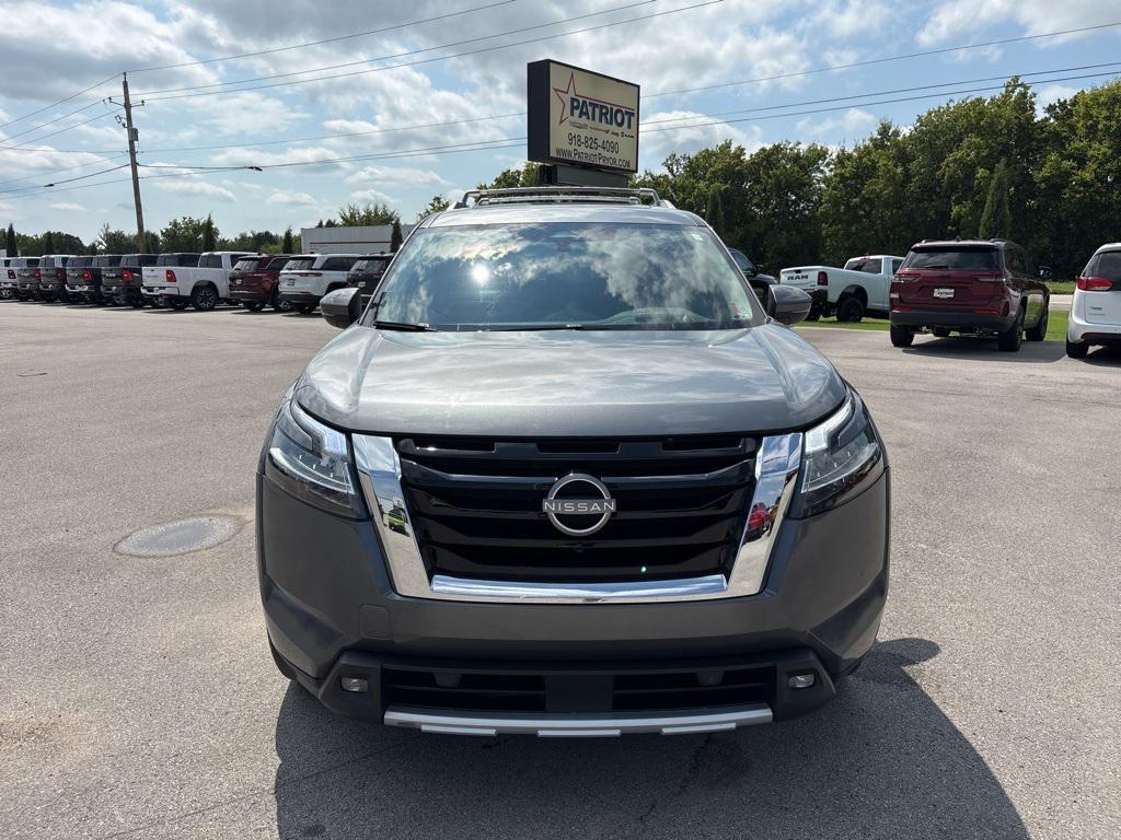 used 2024 Nissan Pathfinder car, priced at $40,000