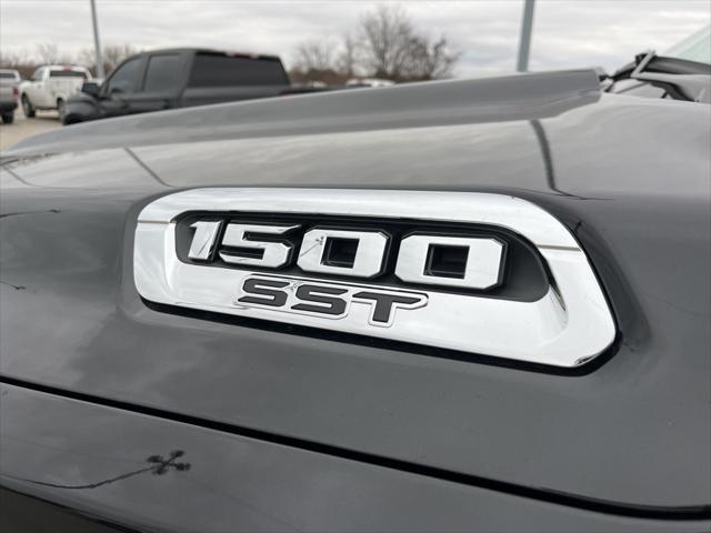 new 2025 Ram 1500 car, priced at $59,095