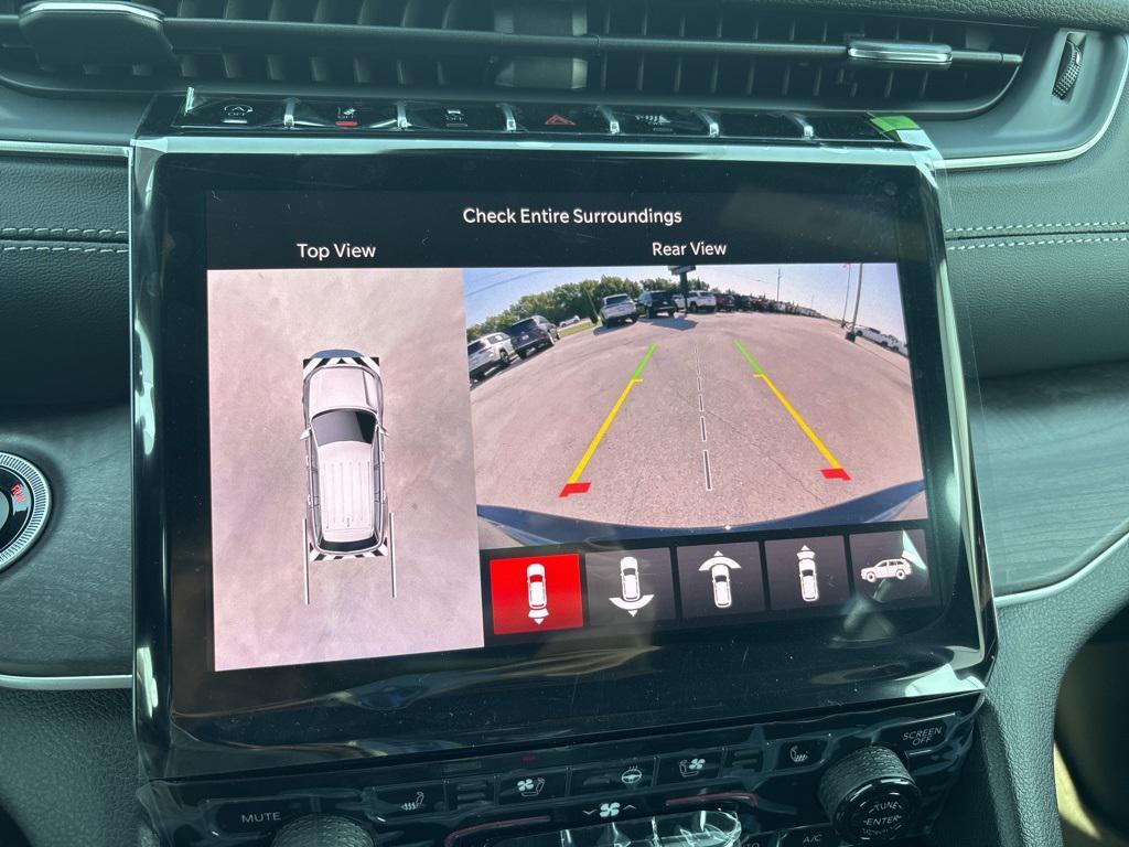 new 2025 Jeep Grand Cherokee car, priced at $47,667
