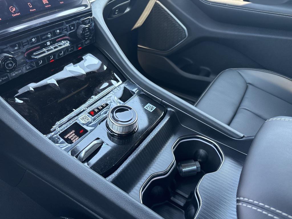 new 2025 Jeep Grand Cherokee car, priced at $47,667