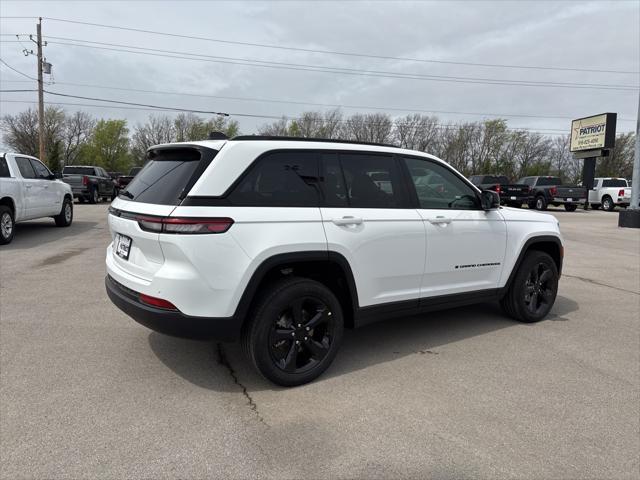 new 2025 Jeep Grand Cherokee car, priced at $38,580