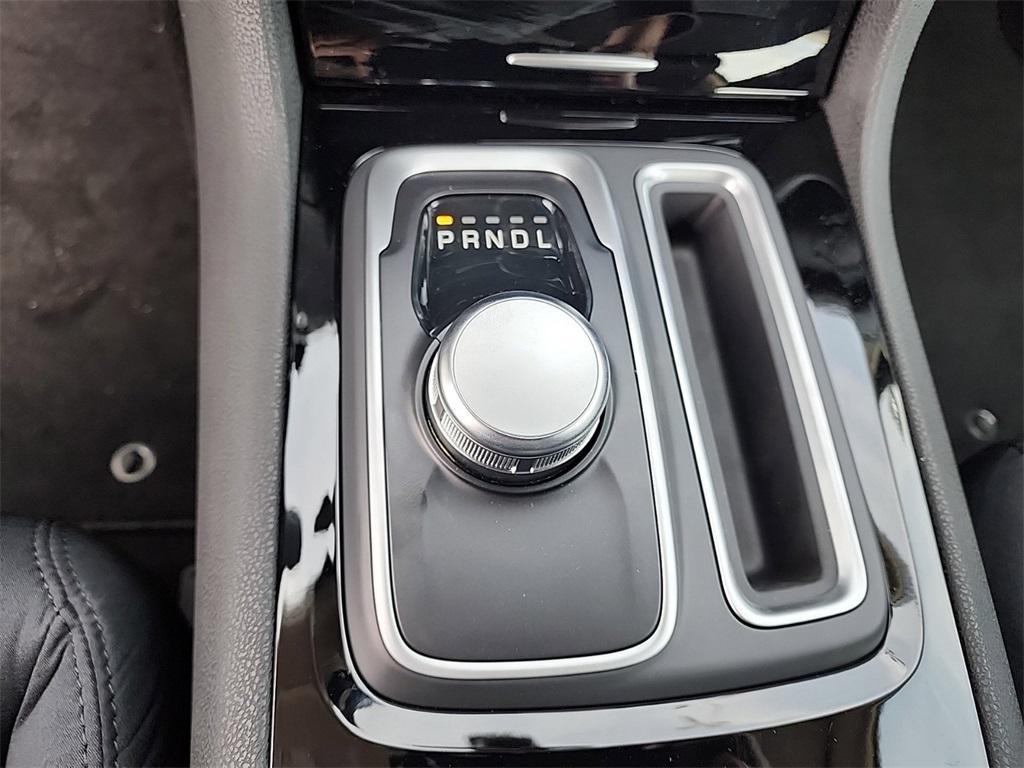 new 2023 Chrysler 300 car, priced at $33,490