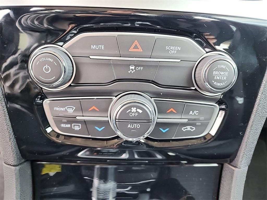 new 2023 Chrysler 300 car, priced at $33,490