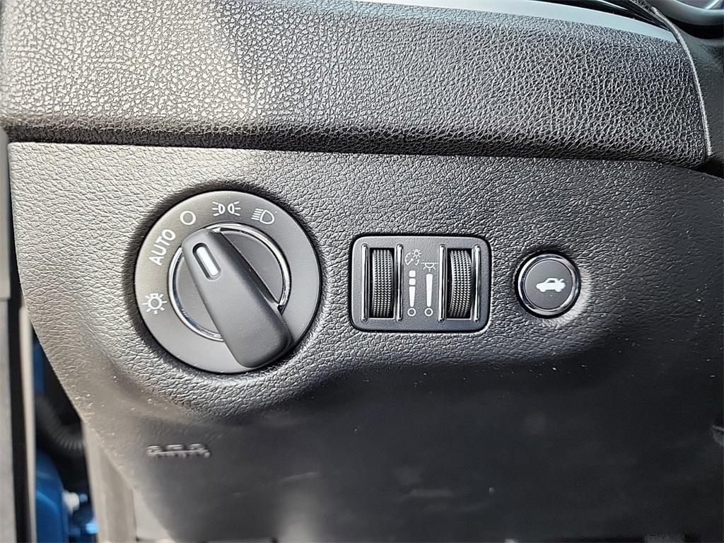 new 2023 Chrysler 300 car, priced at $33,490