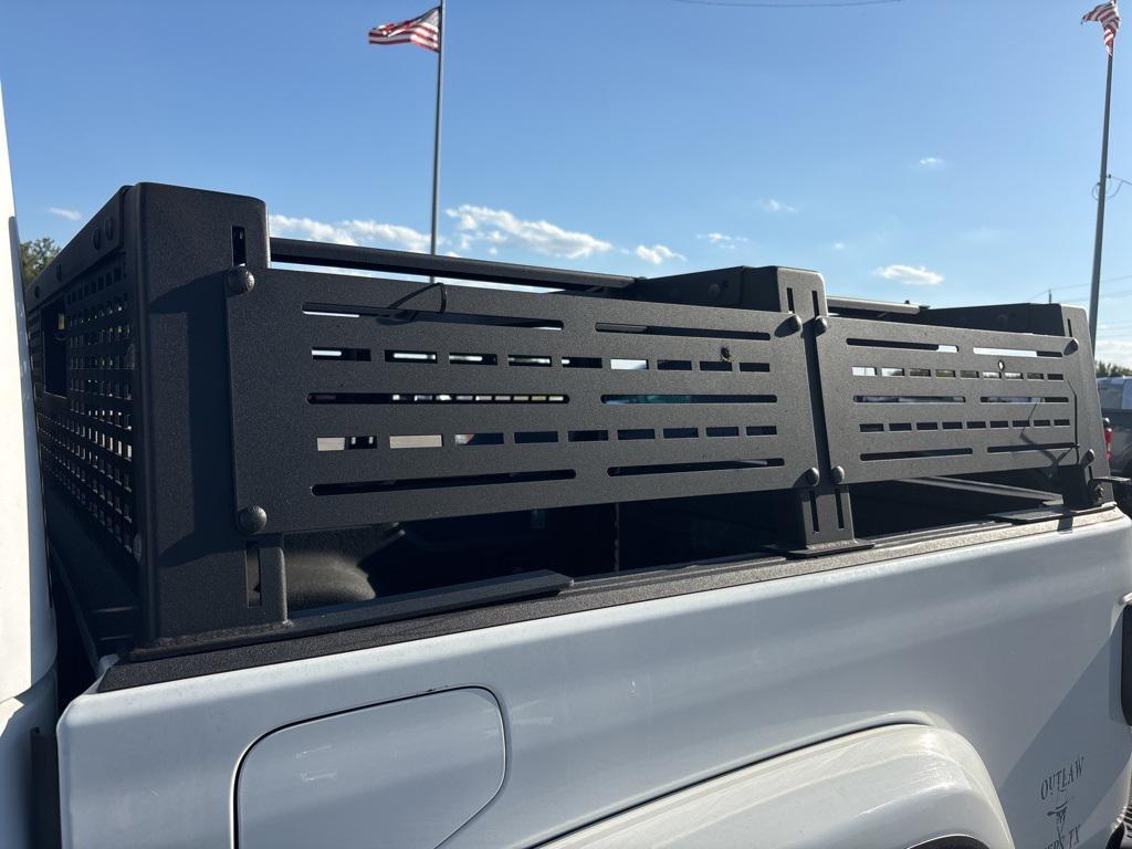 used 2020 Jeep Gladiator car, priced at $33,423