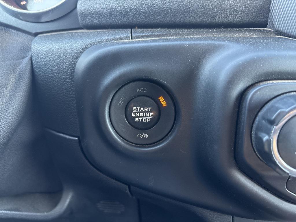 used 2020 Jeep Gladiator car, priced at $33,423