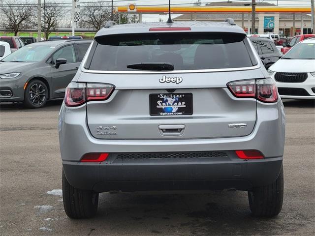 new 2024 Jeep Compass car, priced at $28,082