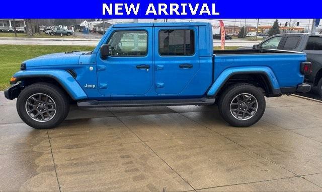 used 2021 Jeep Gladiator car, priced at $35,148