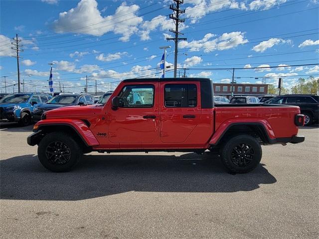 used 2022 Jeep Gladiator car, priced at $32,444