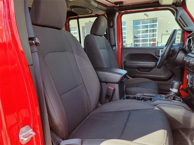 used 2022 Jeep Gladiator car, priced at $32,444