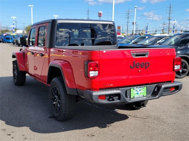 used 2022 Jeep Gladiator car, priced at $32,444