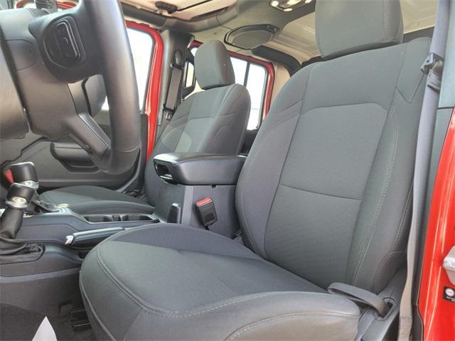 used 2022 Jeep Gladiator car, priced at $32,444
