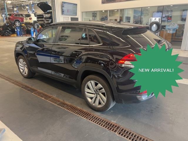 used 2021 Volkswagen Atlas Cross Sport car, priced at $23,651