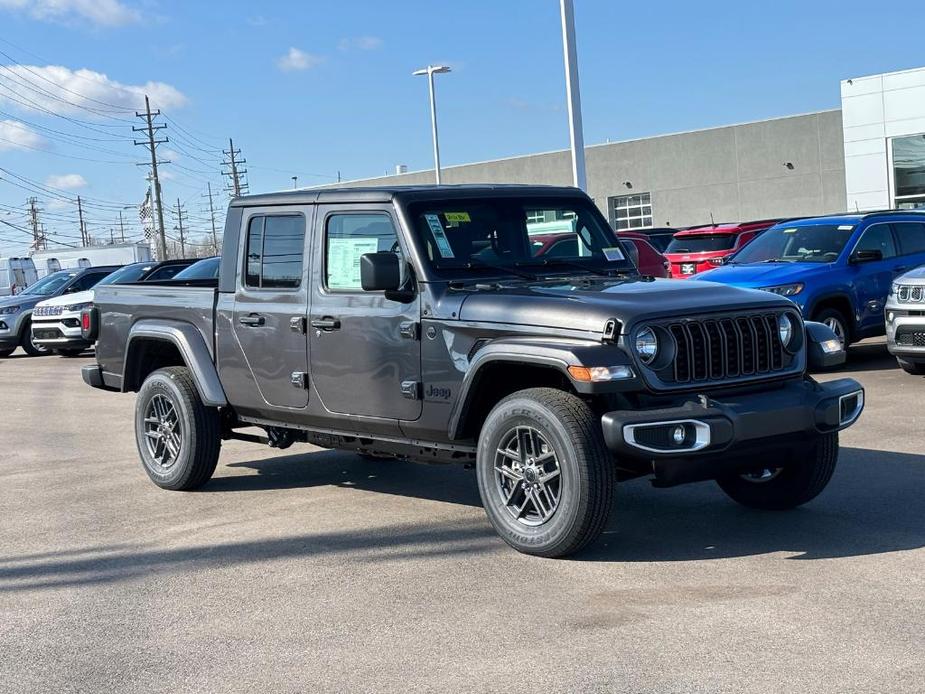 new 2024 Jeep Gladiator car, priced at $43,762