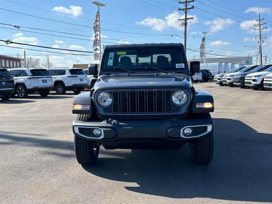 new 2024 Jeep Gladiator car, priced at $43,762