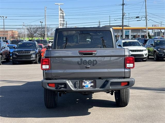 new 2024 Jeep Gladiator car, priced at $40,238