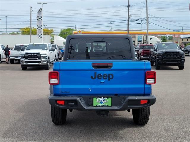 used 2022 Jeep Gladiator car, priced at $36,224