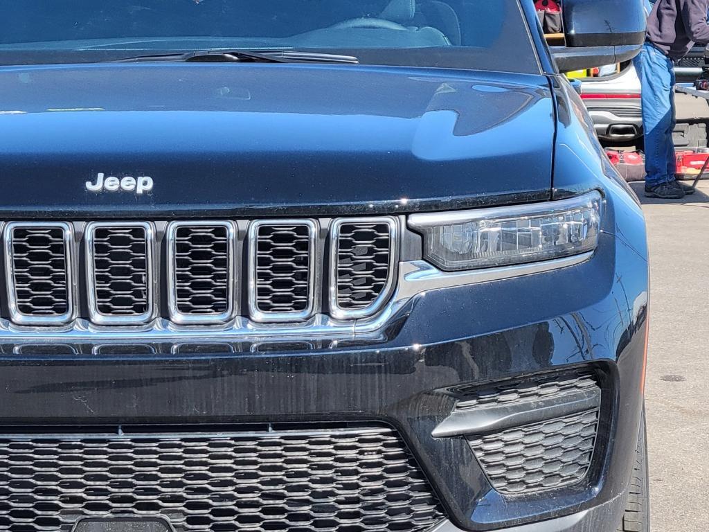 new 2025 Jeep Grand Cherokee car, priced at $36,918