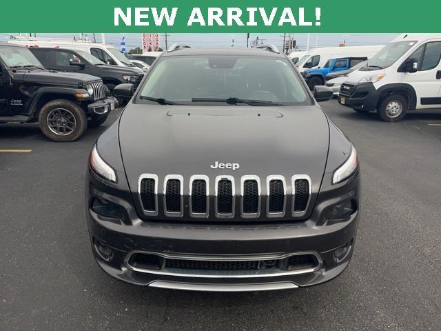 used 2018 Jeep Cherokee car, priced at $21,384
