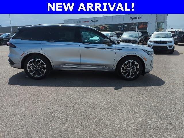 used 2024 Lincoln Nautilus car, priced at $57,708