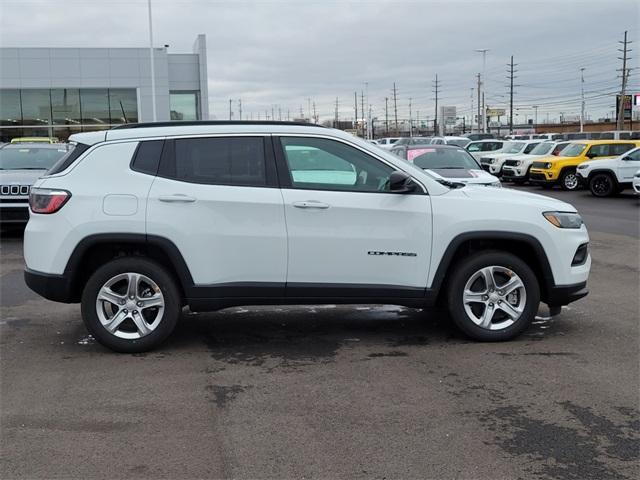 new 2024 Jeep Compass car, priced at $32,552