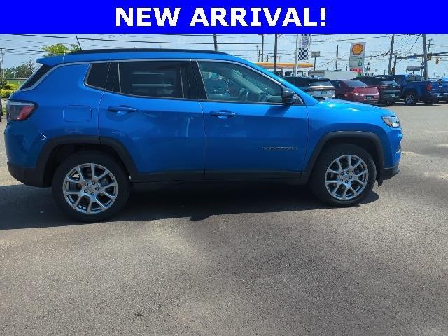used 2022 Jeep Compass car, priced at $24,333