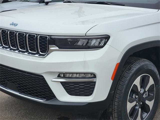 new 2025 Jeep Grand Cherokee 4xe car, priced at $52,402