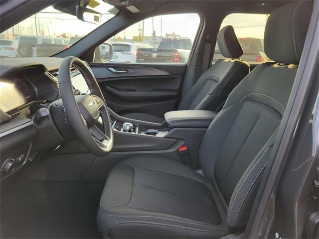 new 2025 Jeep Grand Cherokee car, priced at $41,470