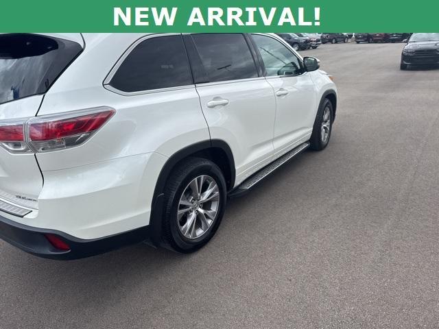 used 2014 Toyota Highlander car, priced at $14,996