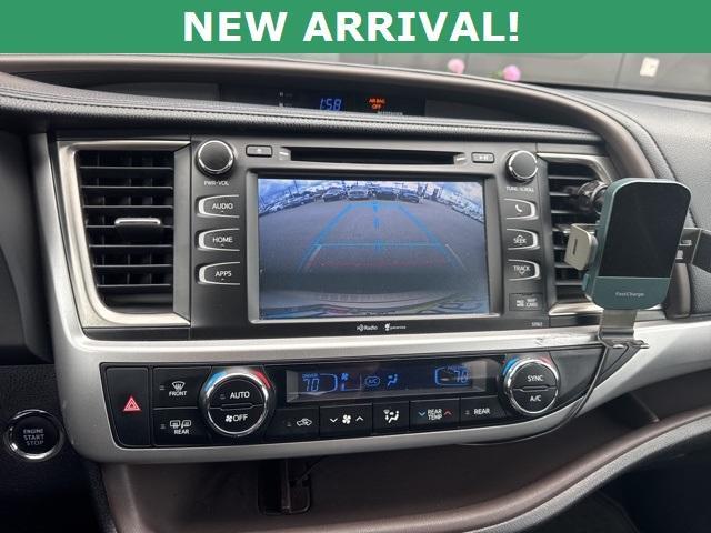 used 2014 Toyota Highlander car, priced at $14,996