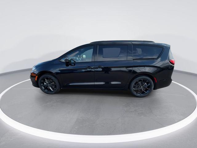 new 2026 Chrysler Pacifica car, priced at $45,102