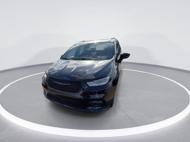 new 2026 Chrysler Pacifica car, priced at $45,102