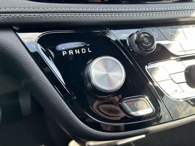 new 2026 Chrysler Pacifica car, priced at $43,396