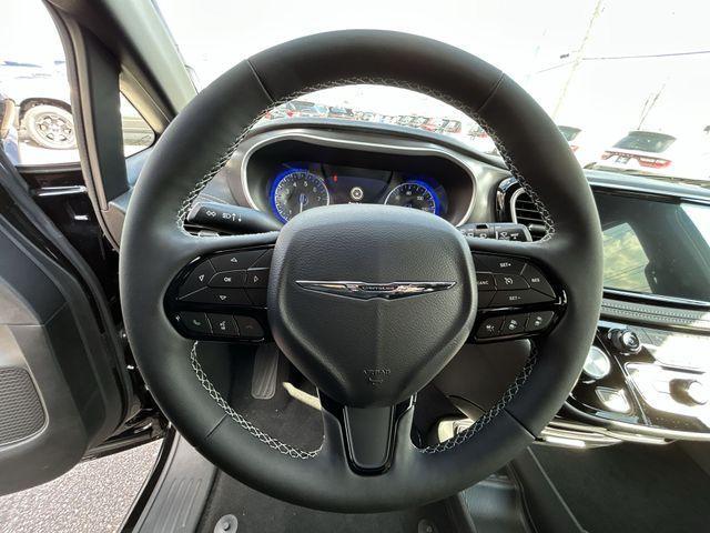 new 2026 Chrysler Pacifica car, priced at $43,396