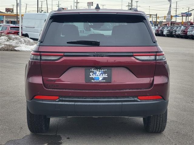 new 2025 Jeep Grand Cherokee car, priced at $42,884