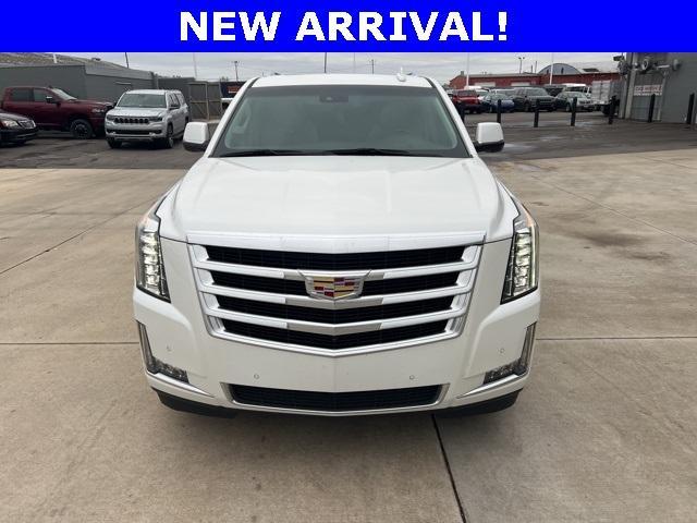 used 2016 Cadillac Escalade ESV car, priced at $28,444