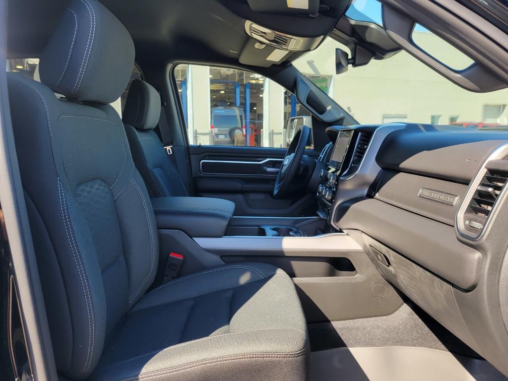 new 2025 Ram 1500 car, priced at $46,521