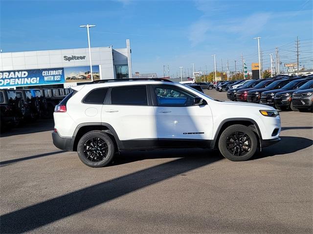 used 2023 Jeep Cherokee car, priced at $24,333