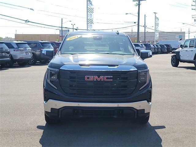 used 2024 GMC Sierra 1500 car, priced at $35,555