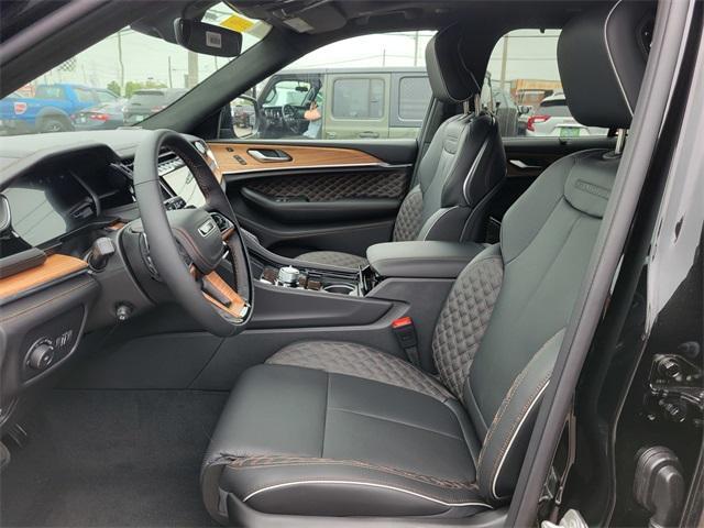 new 2025 Jeep Grand Cherokee car, priced at $63,184