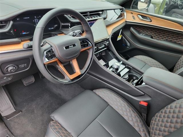 new 2025 Jeep Grand Cherokee car, priced at $63,184