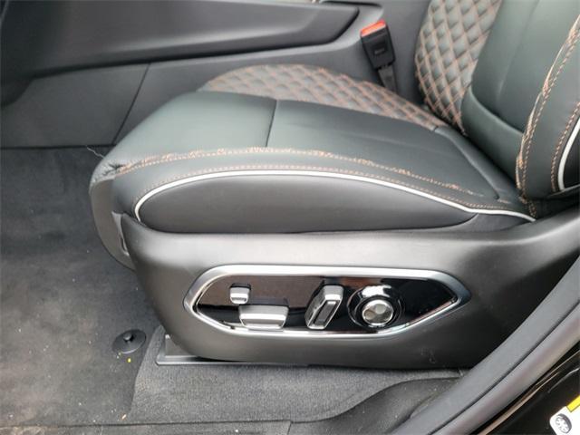 new 2025 Jeep Grand Cherokee car, priced at $63,184