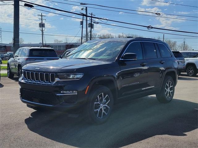 new 2024 Jeep Grand Cherokee L car, priced at $48,087