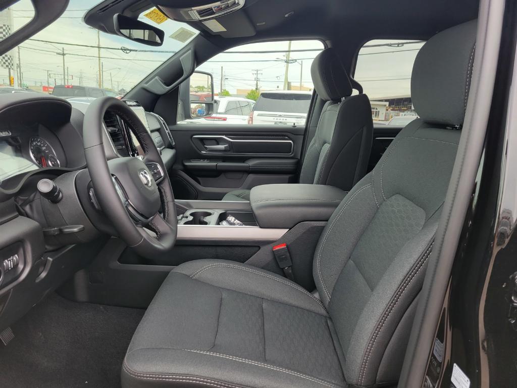 new 2025 Ram 1500 car, priced at $52,647