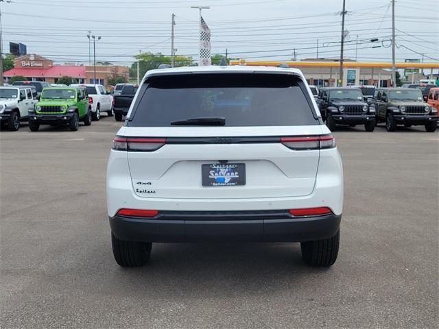 new 2025 Jeep Grand Cherokee car, priced at $41,305